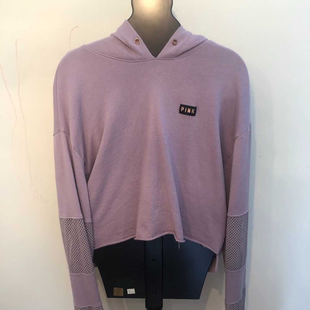 VS Pink Lavender + Gold Cropped Hoodie in a Medium